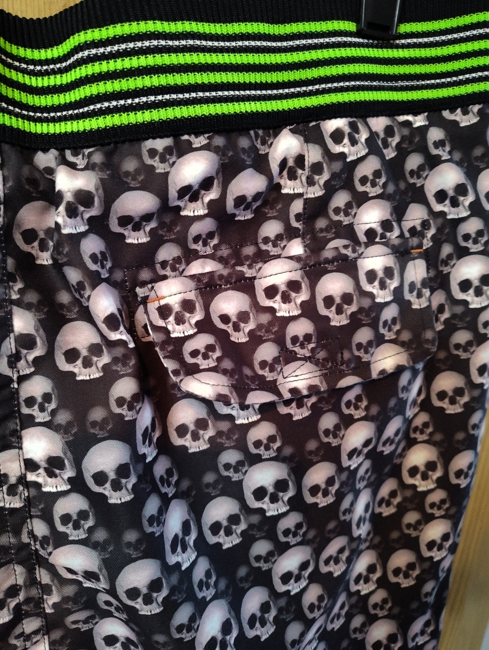 Men's Black Skull Print Swim Trunks Robert Graham - Picture 7 of 9